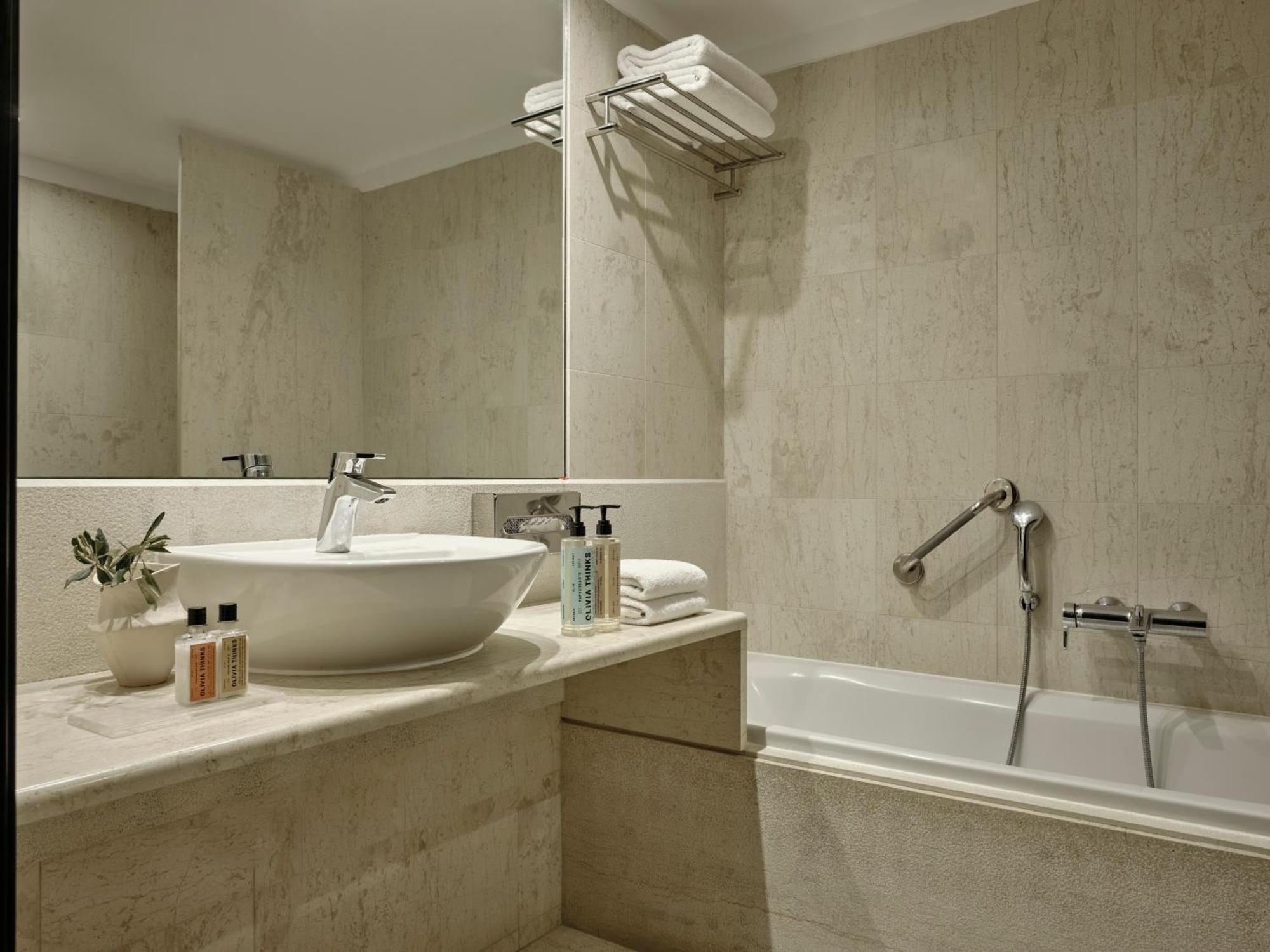 Deluxe Double Suite Sea View Private Pool